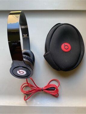 Beats by Dre Solo HD Wired Headphones